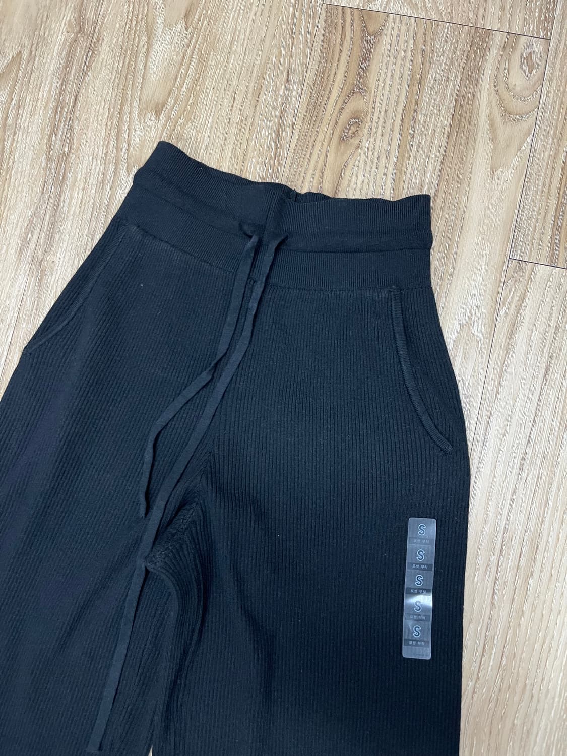 (새상품) 유니클로 워셔블 니트 리브드 팬츠 S 상품이미지4