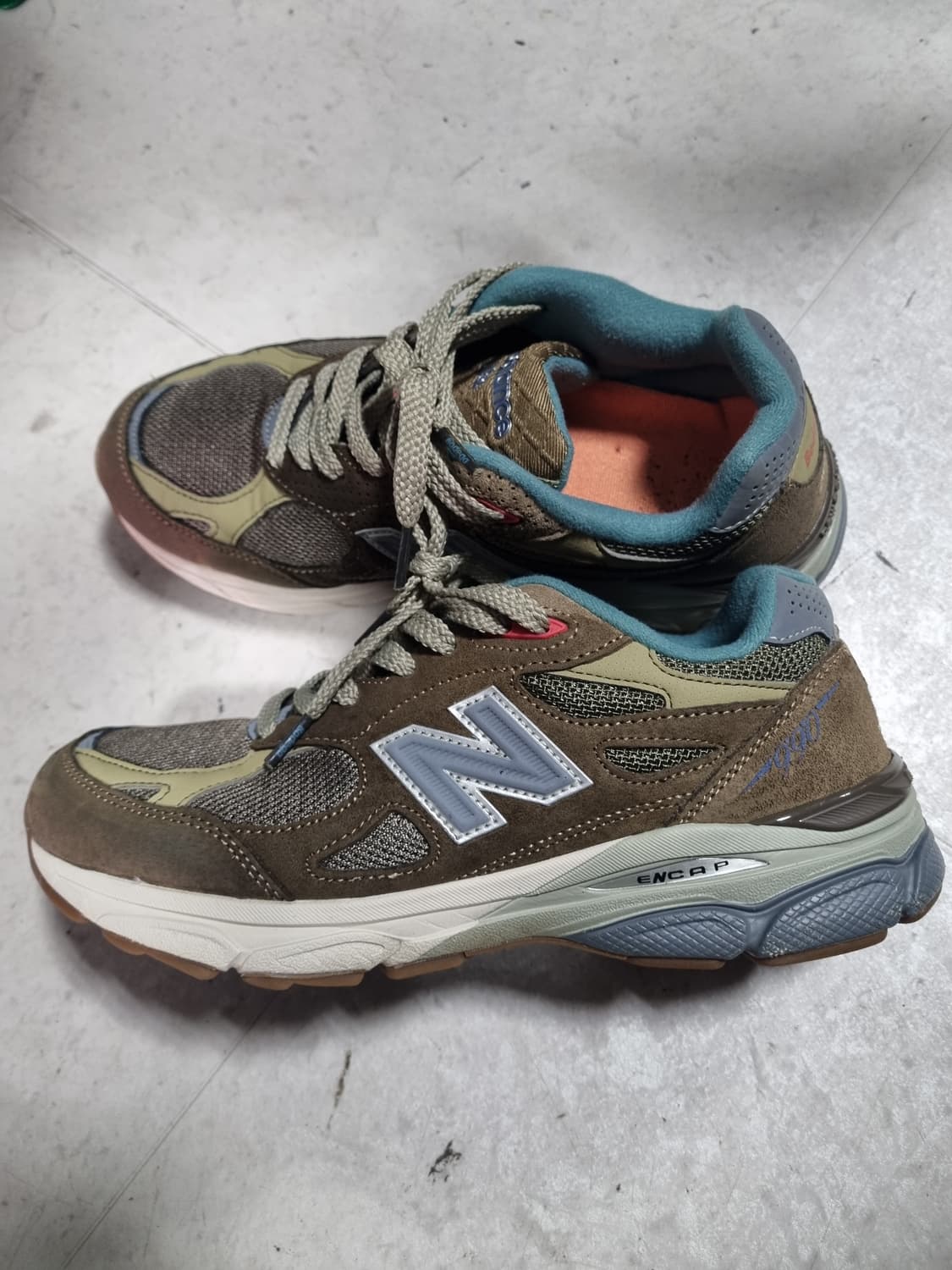 뉴발란스 보데가 990 스니커즈 상품이미지2