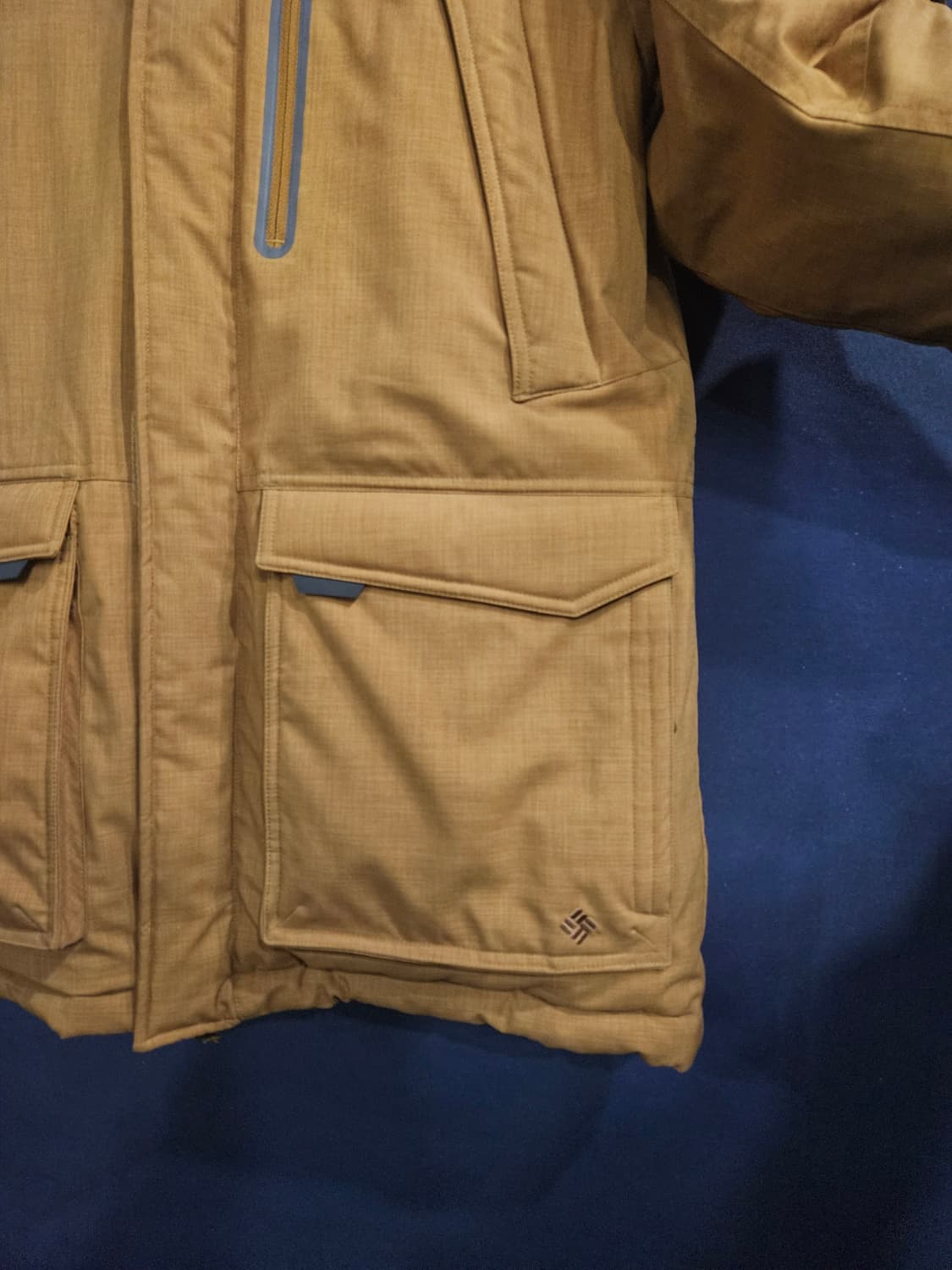 콜롬비아 옴니히트 카멜컬러 남성 100 구스다운 대장급 패딩  상품이미지6