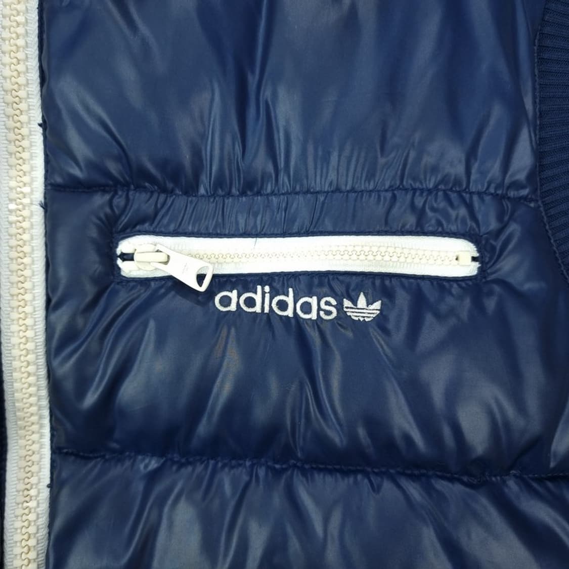 [아디다스] 투웨이 지퍼 패딩 베스트 조끼 네이비 M19090 상품이미지6