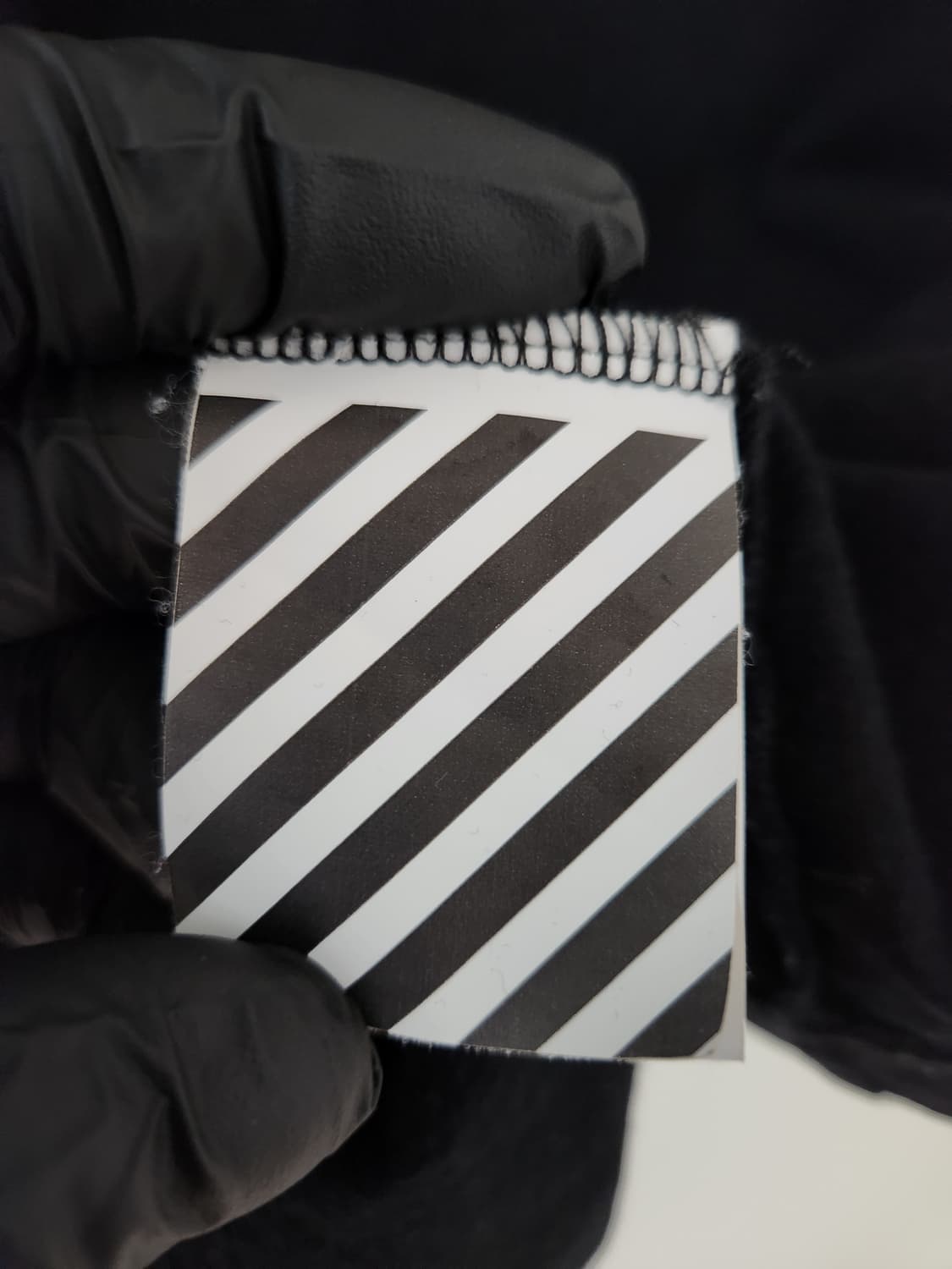 오프화이트 테이프 애로우 블랙 티셔츠 상품이미지4