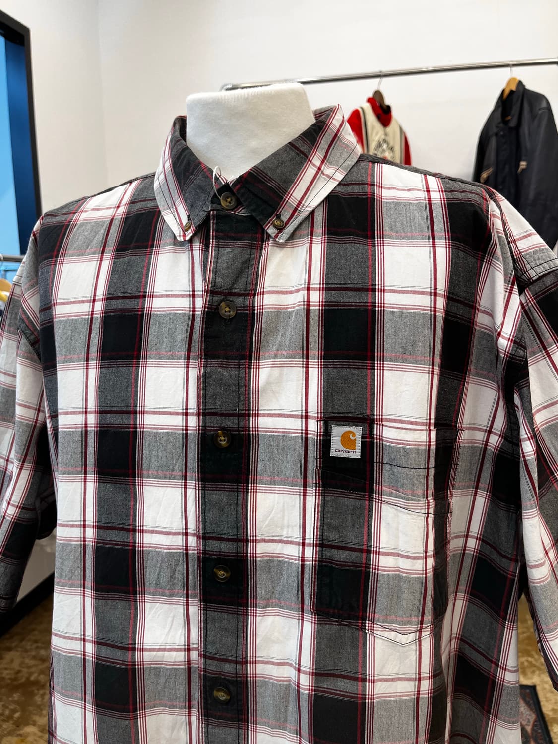 칼하트 코튼 체크 반팔 셔츠 블랙/레드 상품이미지3