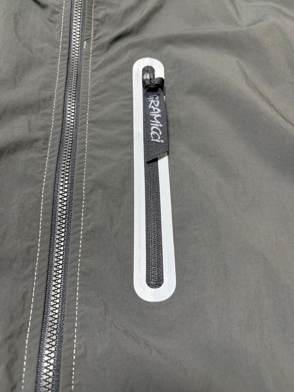 [L] 앤드원더 그라미치 브러쉬드 나일론 자켓 (차콜) 상품이미지4