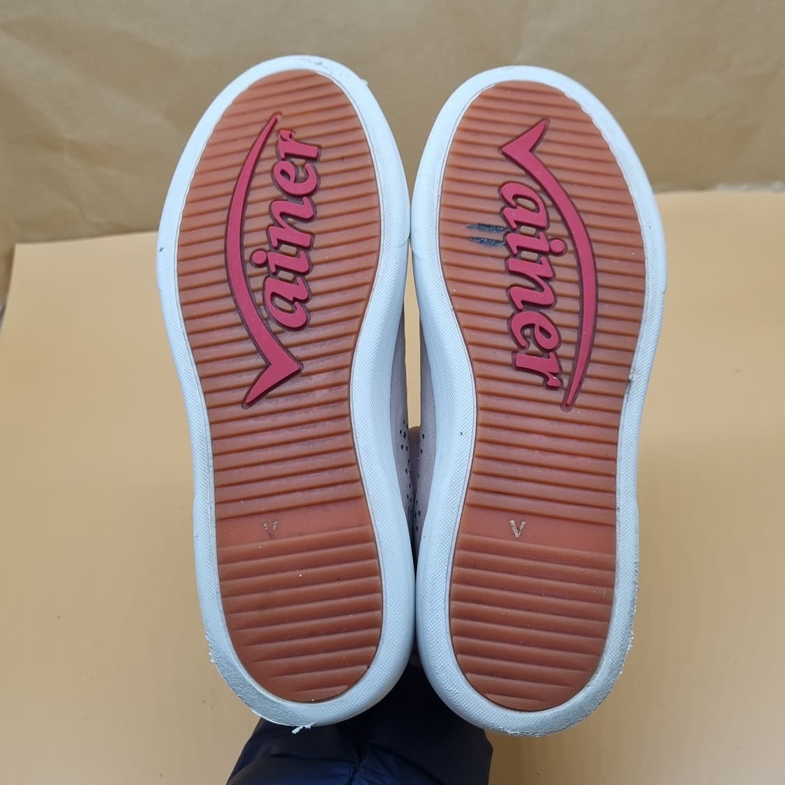 바이네르 여성가죽스니커즈6.5 230 굽5 상품이미지3