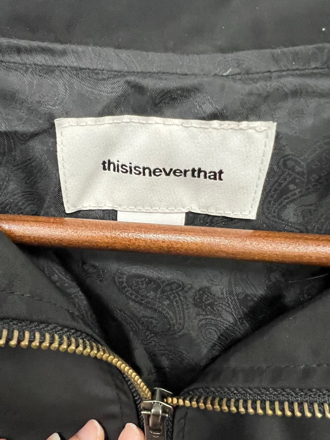 thisisneverthat 블랙 아우터 상품이미지2