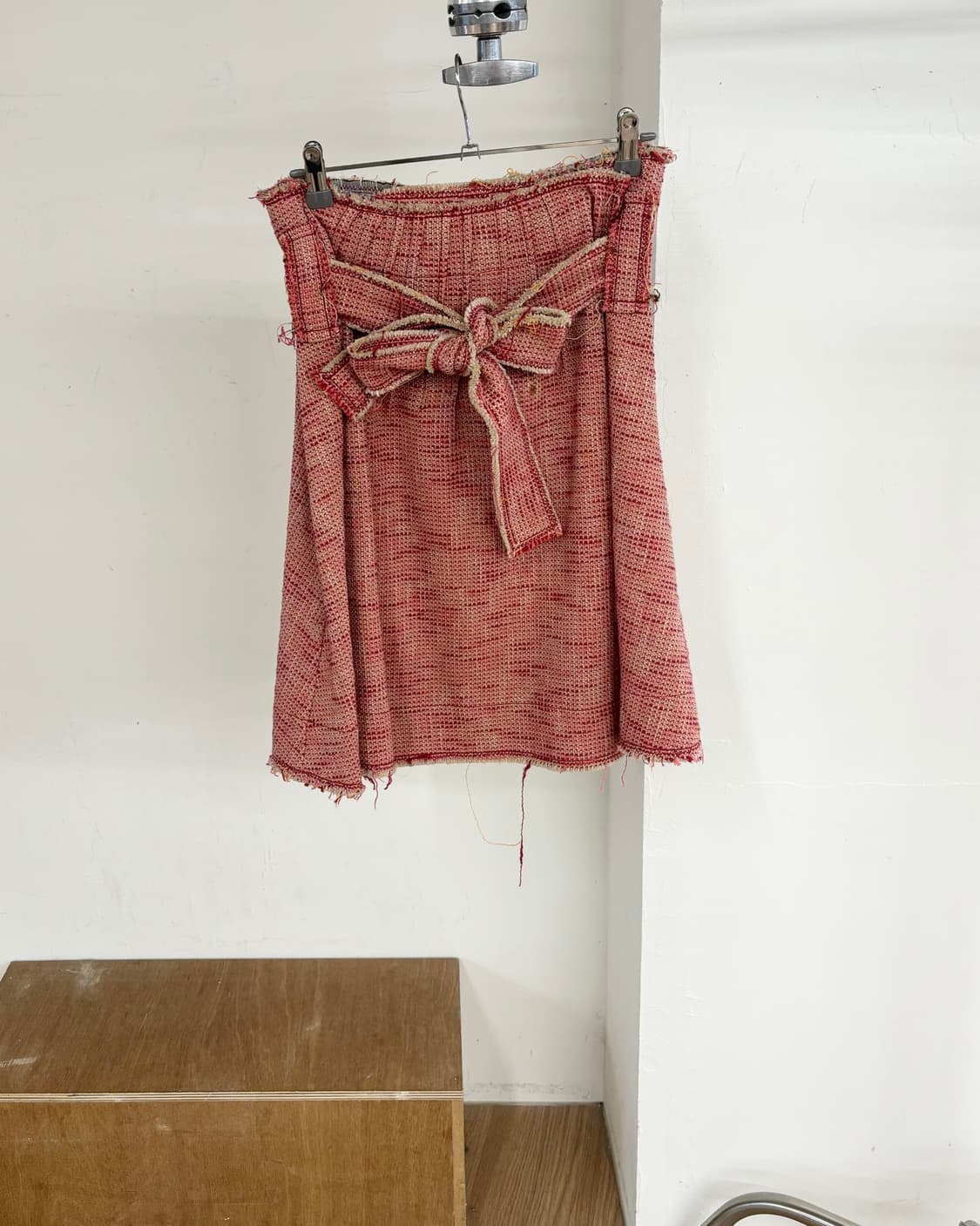 막스앤코 핑크 트위드 리본 랩 스커트 상품이미지1