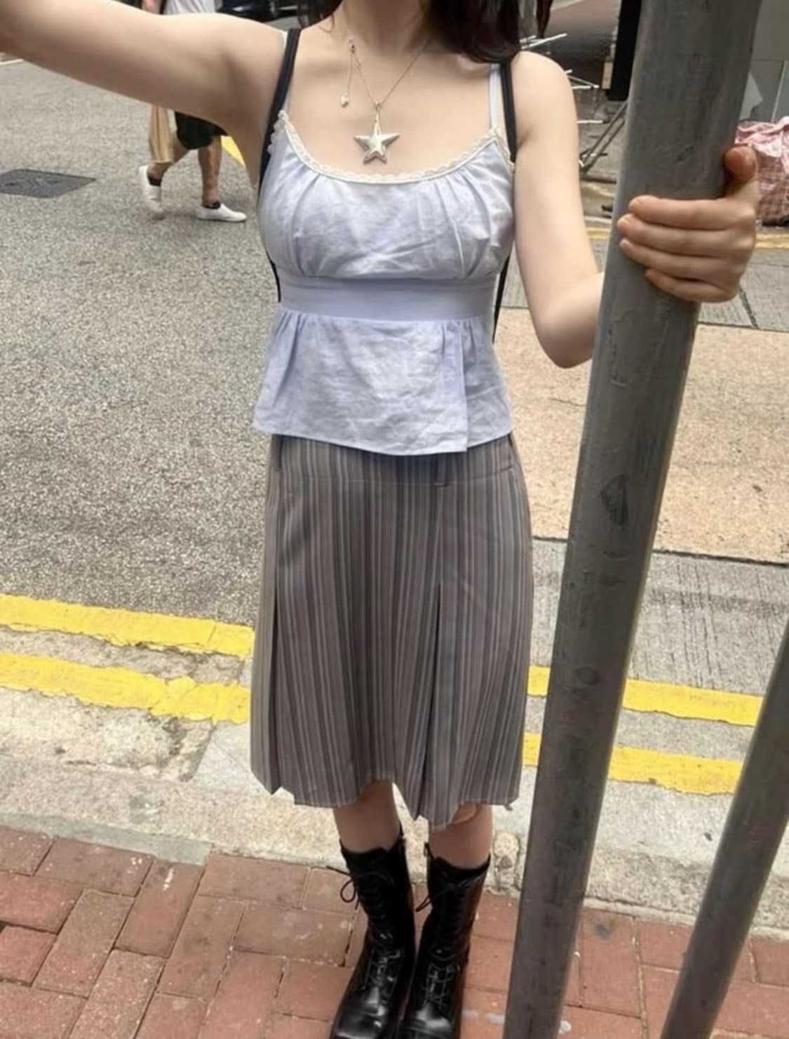 루루서울 미드타운 스트라이프 미디 스커트 M  상품이미지1