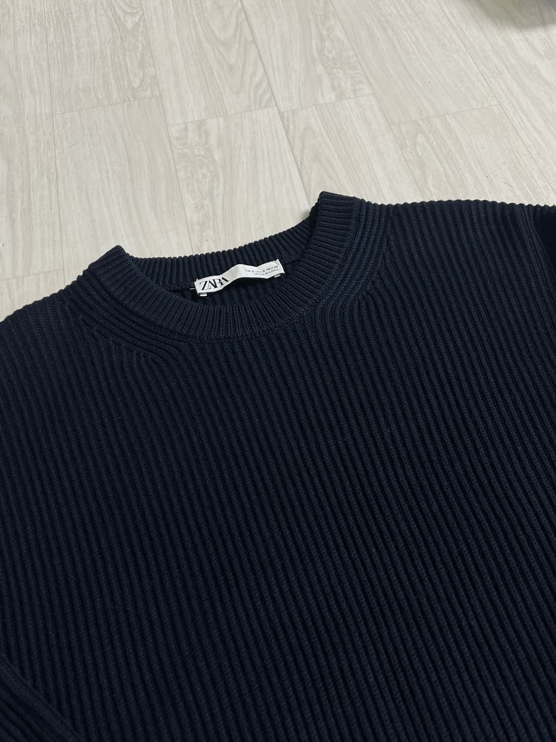 자라 ZARA - 하찌 베이직 라운드 니트 (네이비 s) 상품이미지2