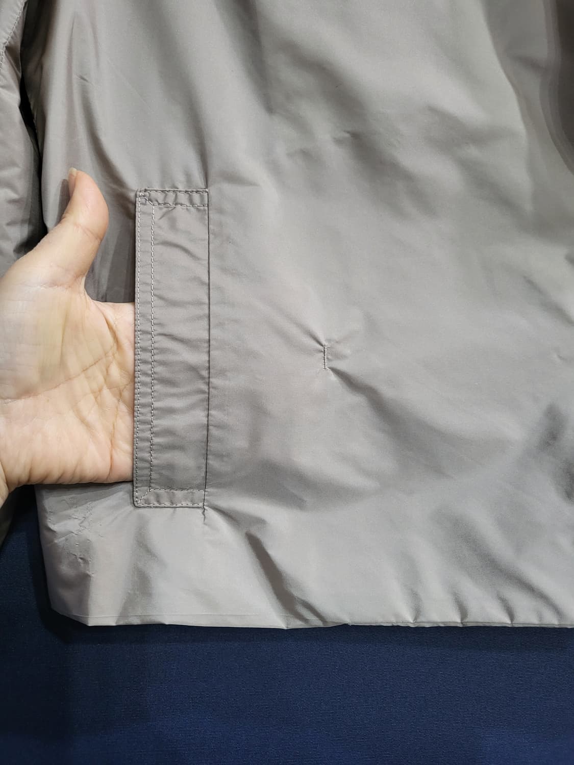 띠어리 크롭 나일론자켓 상품이미지4