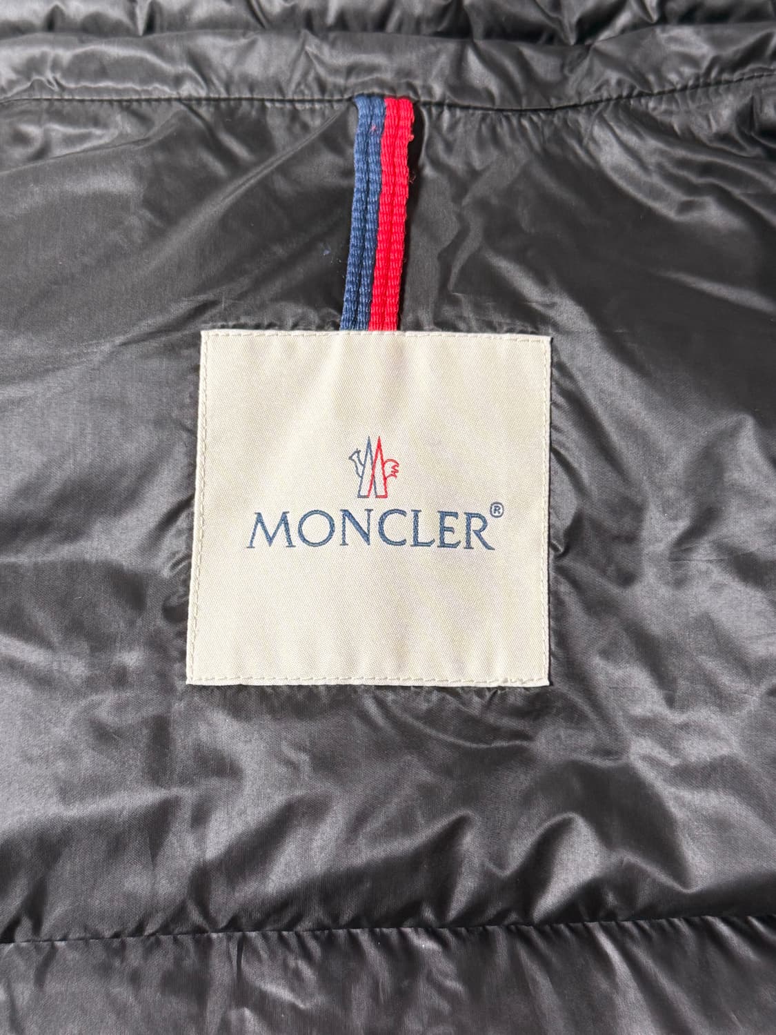 몽클레어 아게이 경량패딩 2사이즈 상품이미지4