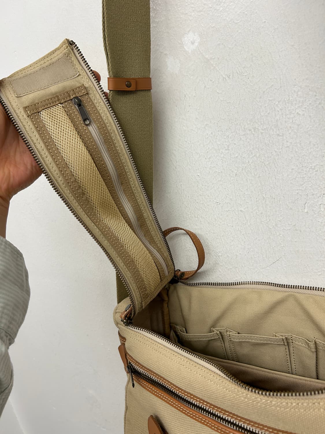 요시다 포터 X 니콘 캔버스 크로스백 상품이미지9