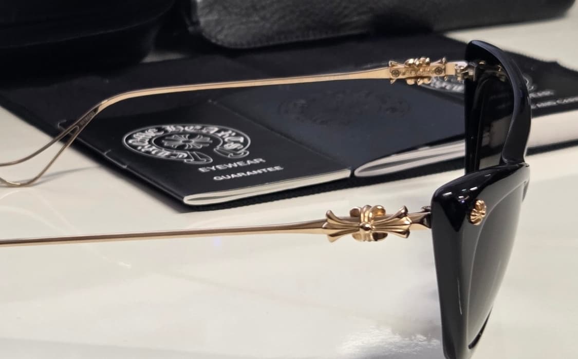 [새상품,풀구성]크롬하츠 골드 크로스 Black Cat-eye 선글라스 상품이미지4