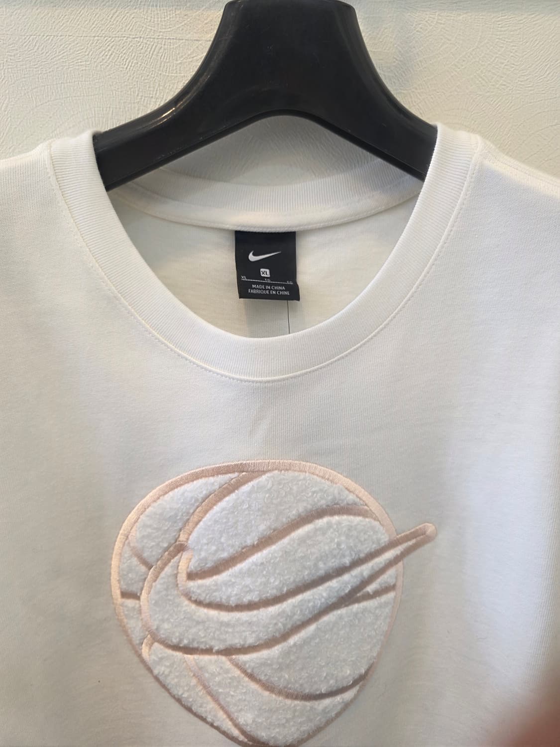 나이키 코지 티 스우시  반팔 티셔츠 흰색 상품이미지1