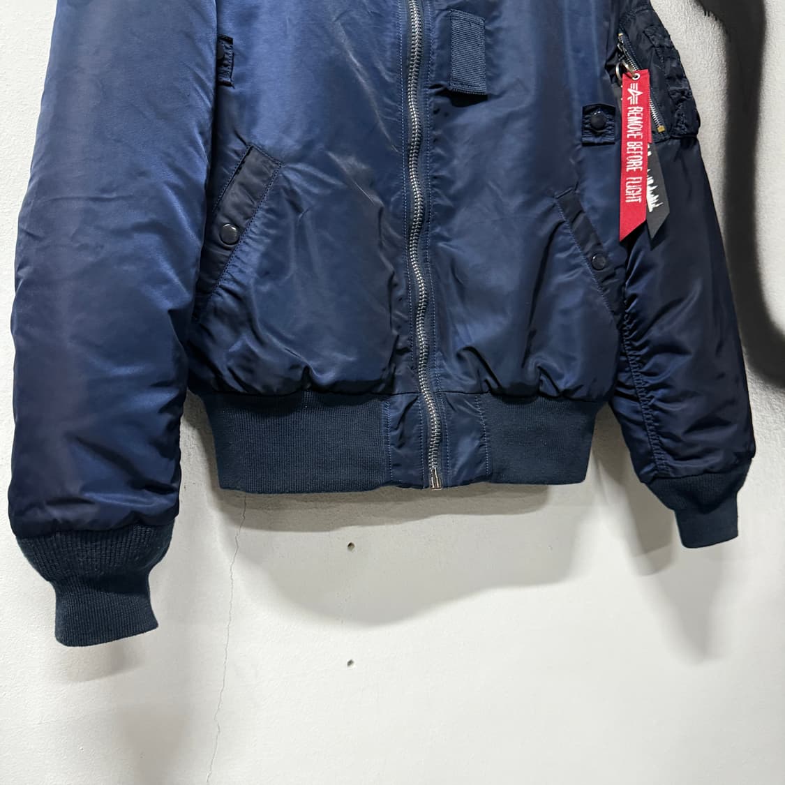 알파인더스트리 퍼 카라 탈부착 B15 플라이트 봄버 자켓 상품이미지5