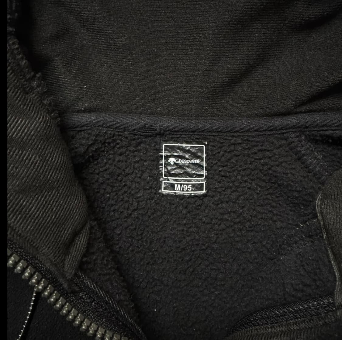 데상트 후리스 상품이미지2