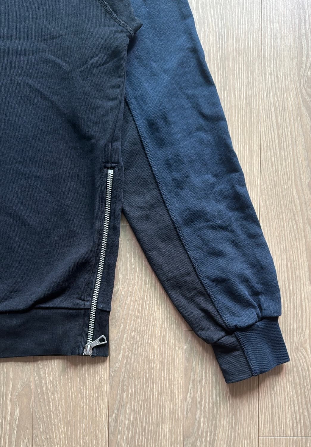 드리스반노튼 아카이브 스웻셔츠 상품이미지4