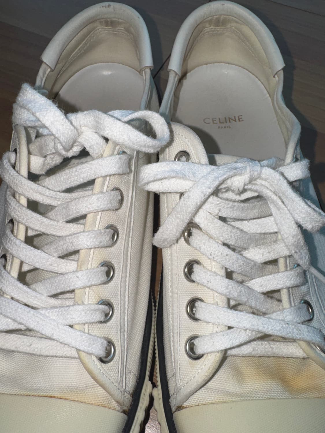 셀린느 블랭크 레이스업 스니커즈 판매합니다. 상품이미지9