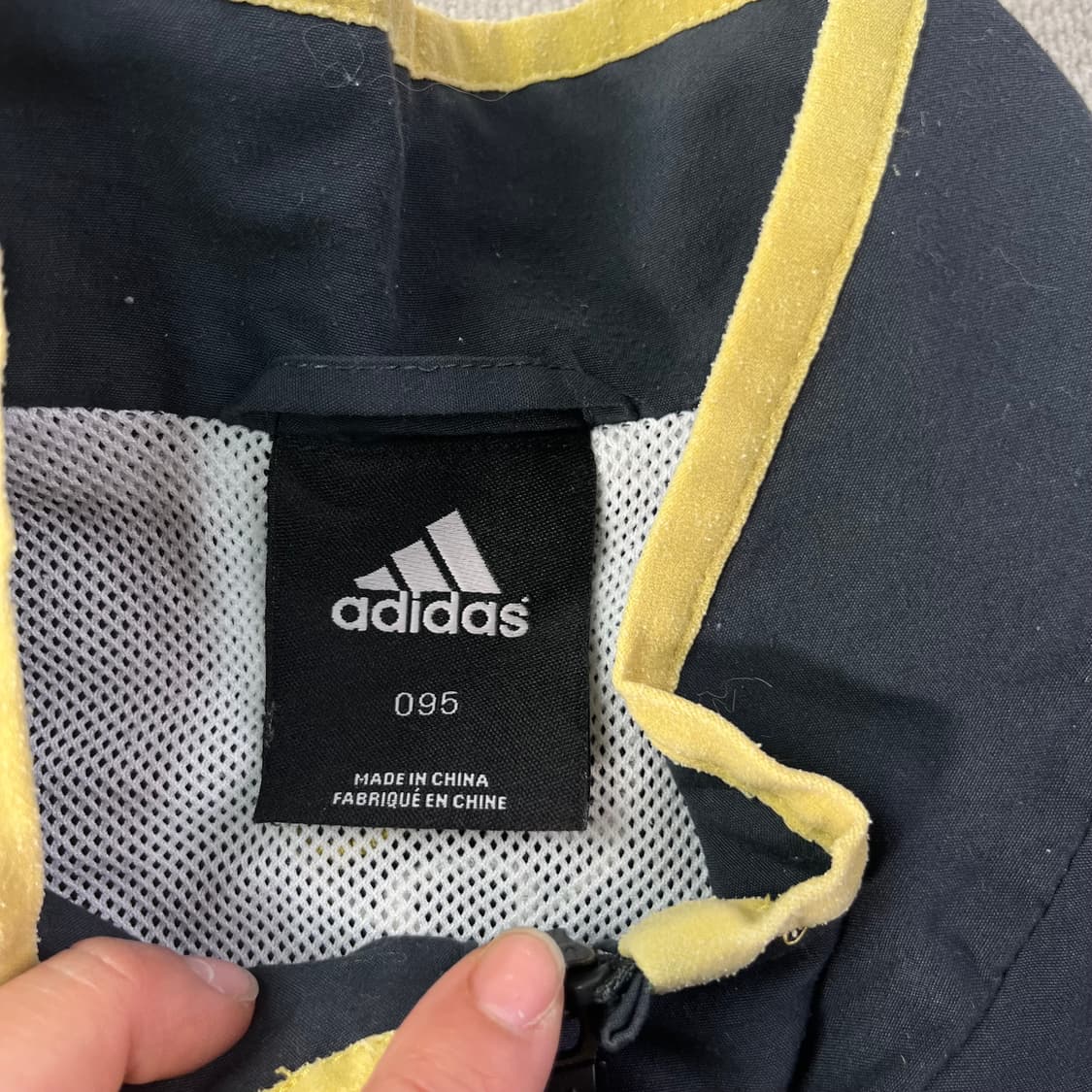 100 아디다스x레알마드리드 나일론 바람막이 상품이미지3