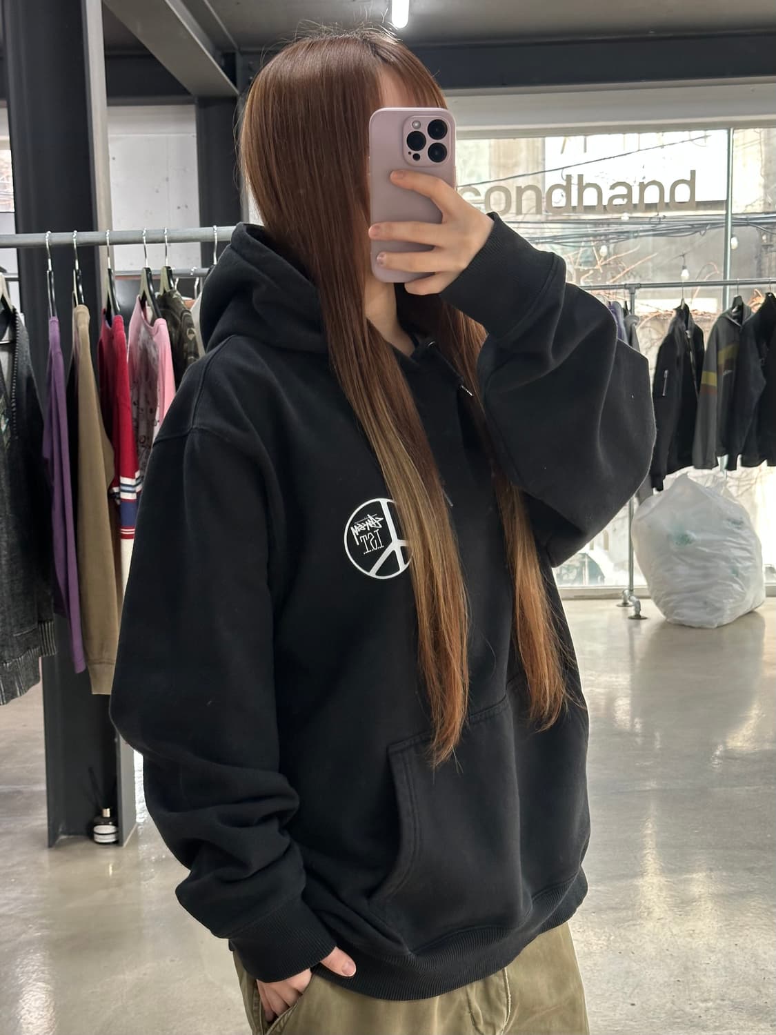 스투시 피스닷 백로고 후드티 상품이미지2