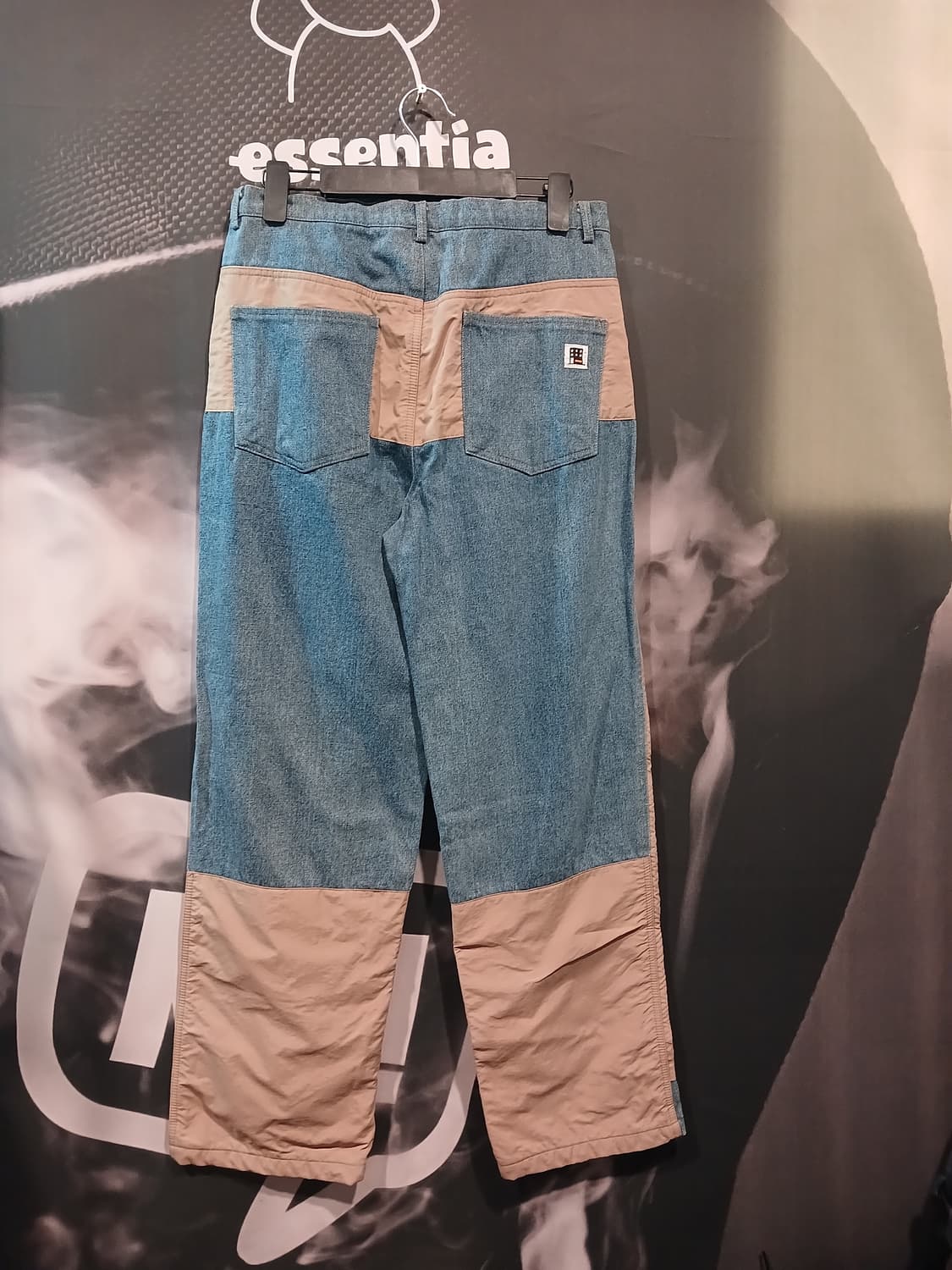 배색 패치 디테일 청바지 상품이미지3