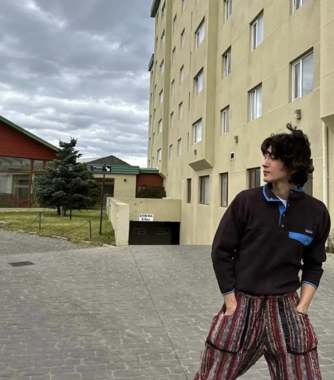 파타고니아 신칠라 브라운 m사이즈 (잔나비, 플럼) 상품이미지4