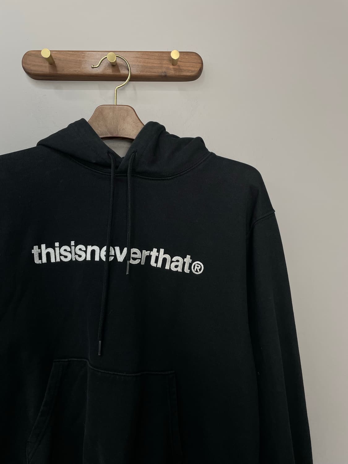 디스이즈네버댓 베이직 로고 블랙 후드티 H1691 상품이미지3