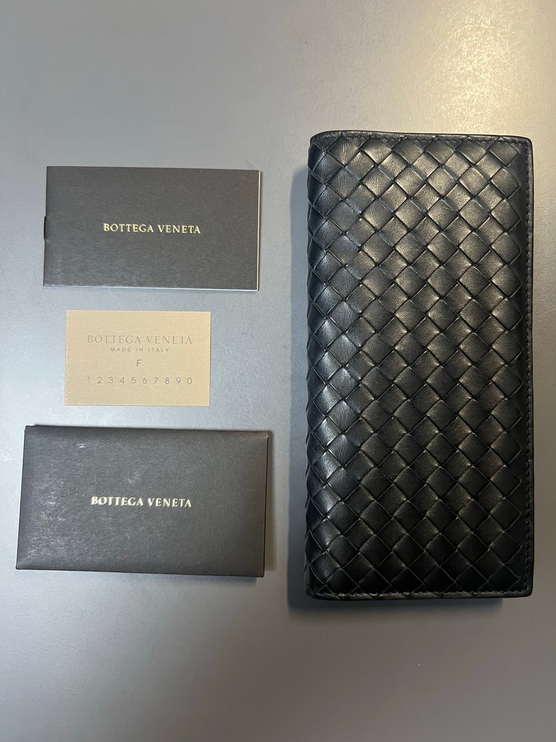 [상태좋음] 보테가베네타 장지갑 블랙 상품이미지1