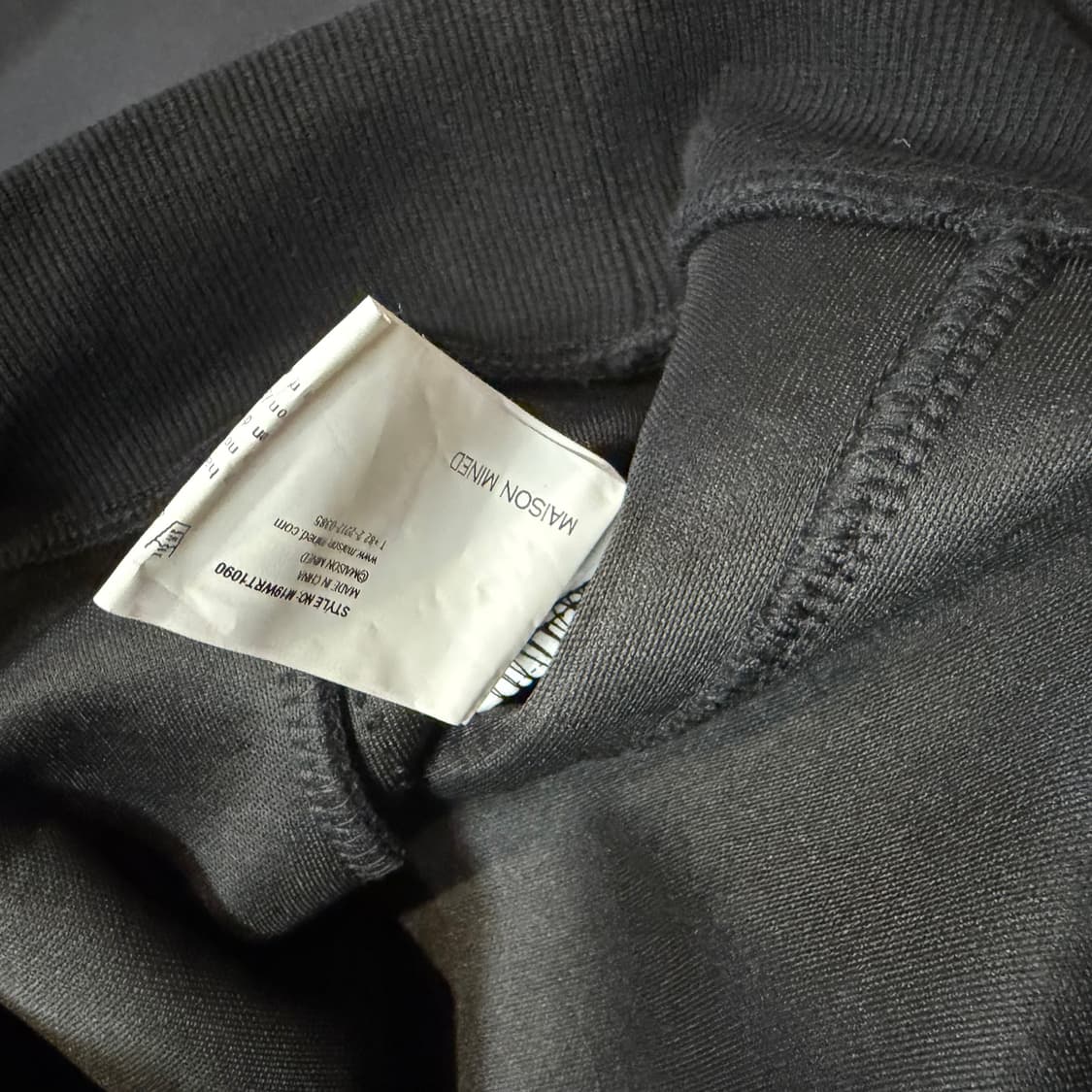 메종 미네드 BK 맨투맨 상품이미지4