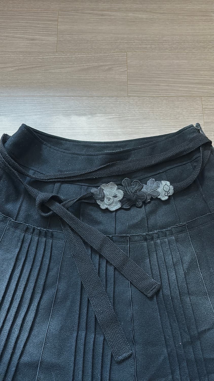 Avant-garde Skirt 상품이미지4