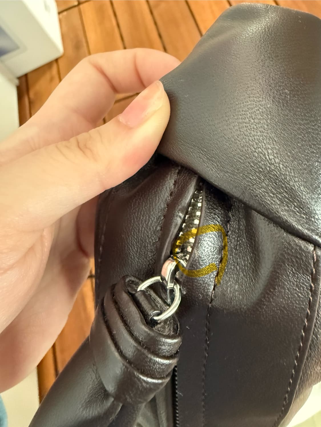 (새상품) 르메르 포춘백 나파레더 다크초콜릿 상품이미지3