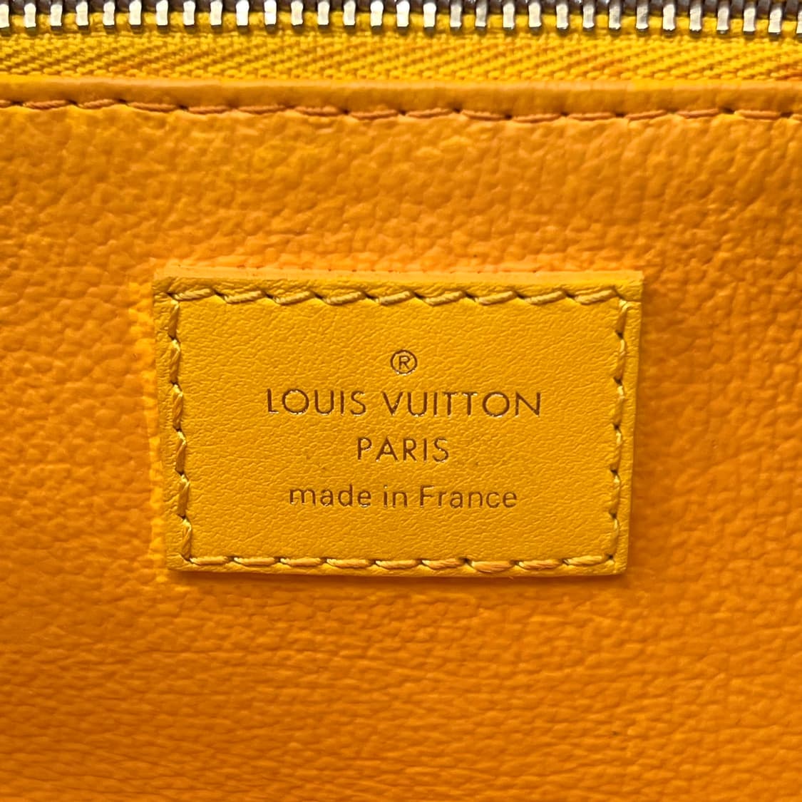 루이비통 모노그램 돕키트 파우치 엘로우 상품이미지8