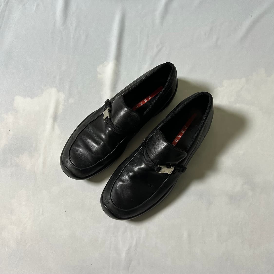 Prada sports buckle strap loafers 상품이미지1