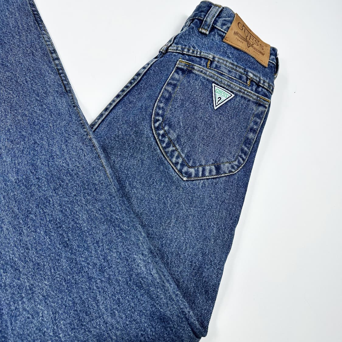 게스 guess 레트로 삼각로고 데님팬츠 (25인치 여성추천) 상품이미지1