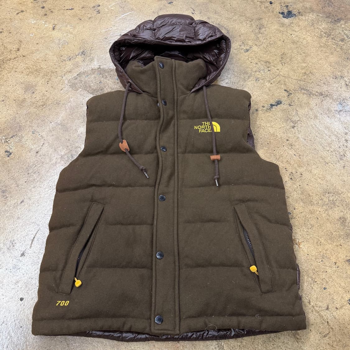 노스페이스 브라운 초코 후드 패딩 조끼  상품이미지2