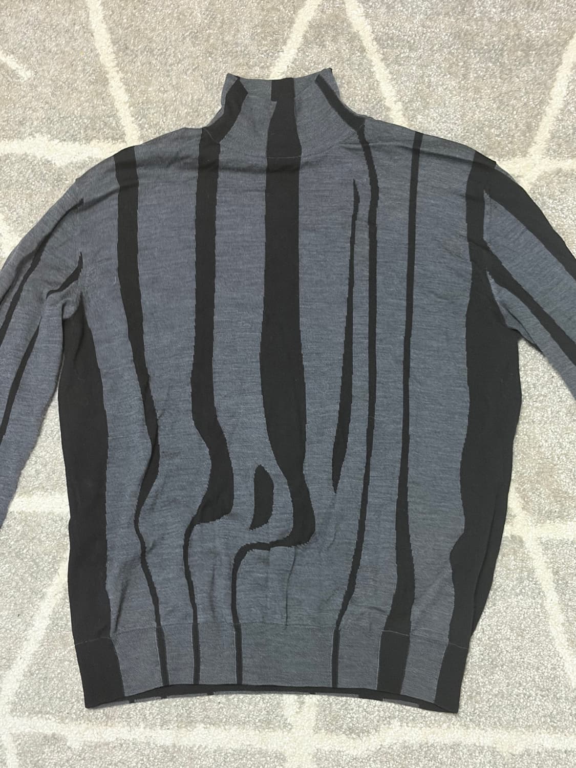 질샌더 니트 판매합니다 상품이미지1