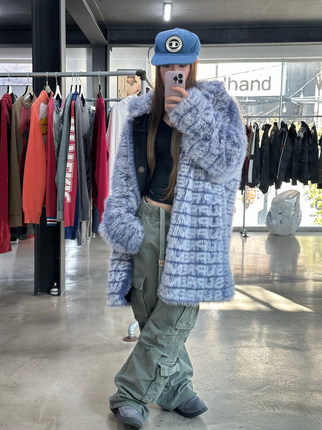 슈프림 22SS 풀로고 폭스퍼 후드코트 상품이미지2