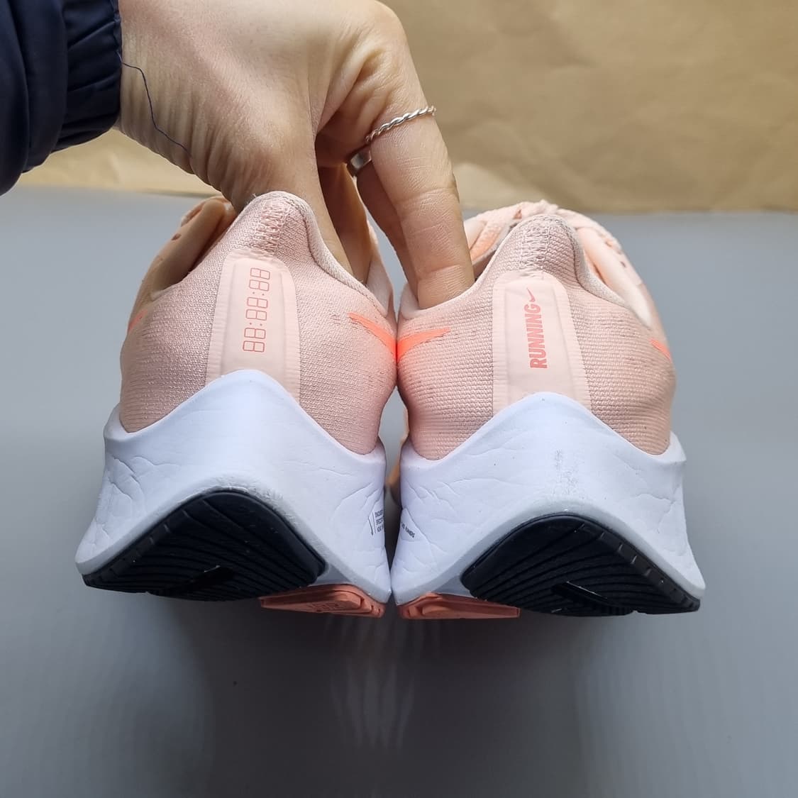 나이키 에어줌 페가수스37 여성런닝화235 상품이미지4