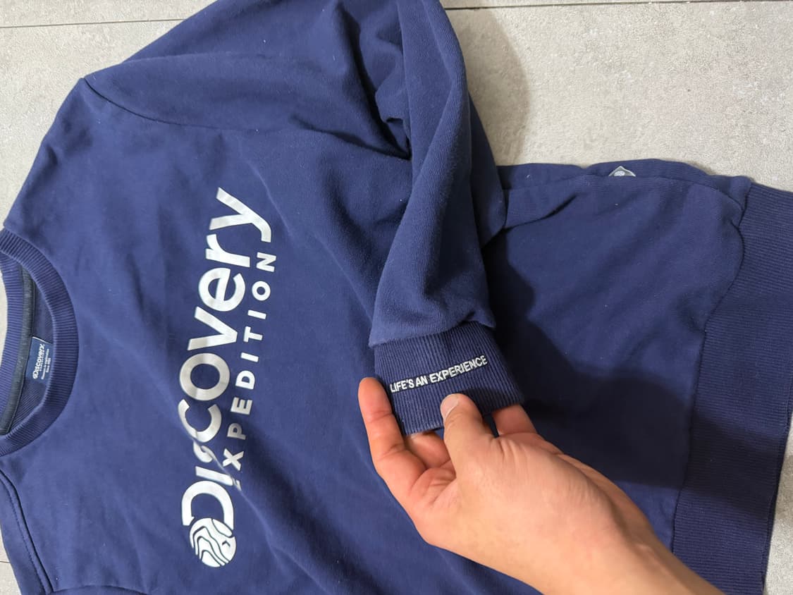디스커버리 네이비 라운드 스웻셔츠  95 size  상품이미지3