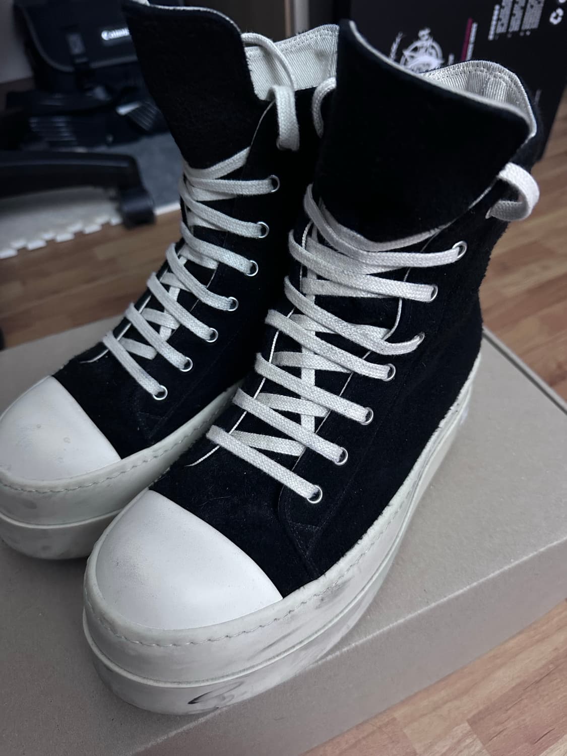 릭오웬스 다크쉐도우 메가범퍼 스니커즈 39size 상품이미지1