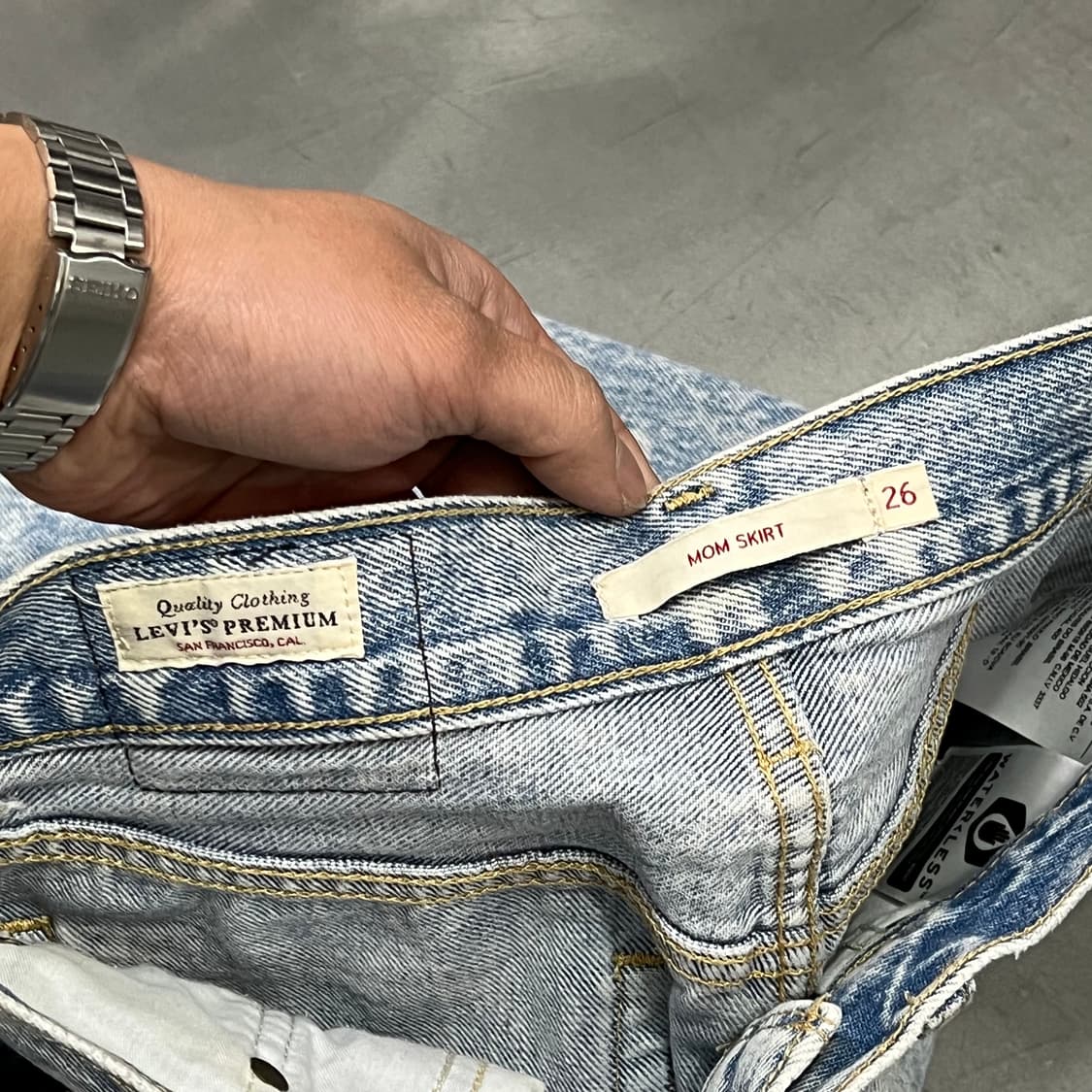  리바이스 프리미엄 버튼 데님 스커트 y15932 상품이미지6