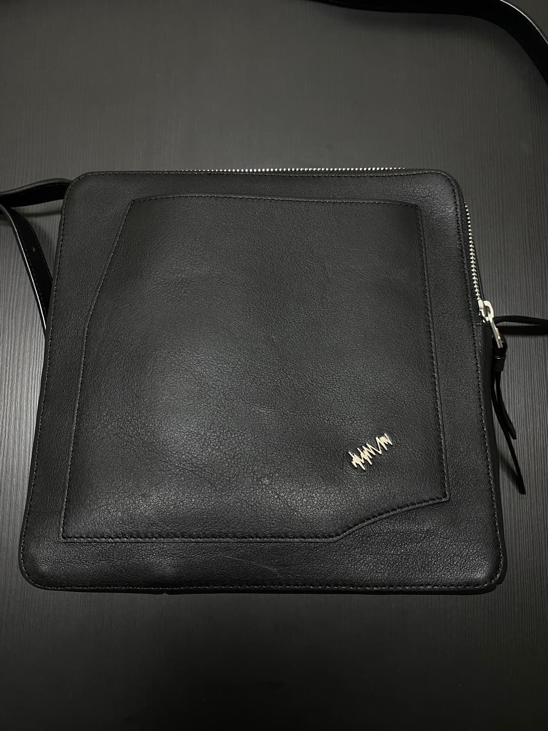 아더에러 Tetraight bag product. 105 상품이미지2