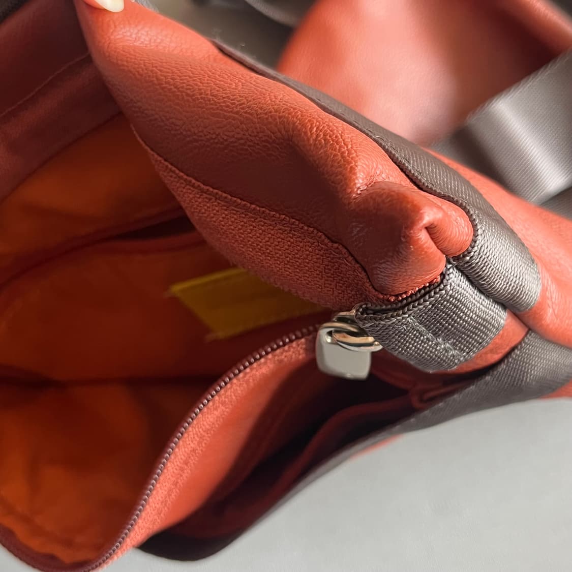 만다리나덕 킵 슬링백 상품이미지7