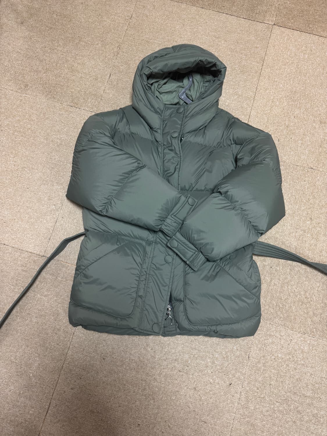 옌키옌키 후드패딩 새제품 팝니다 상품이미지2