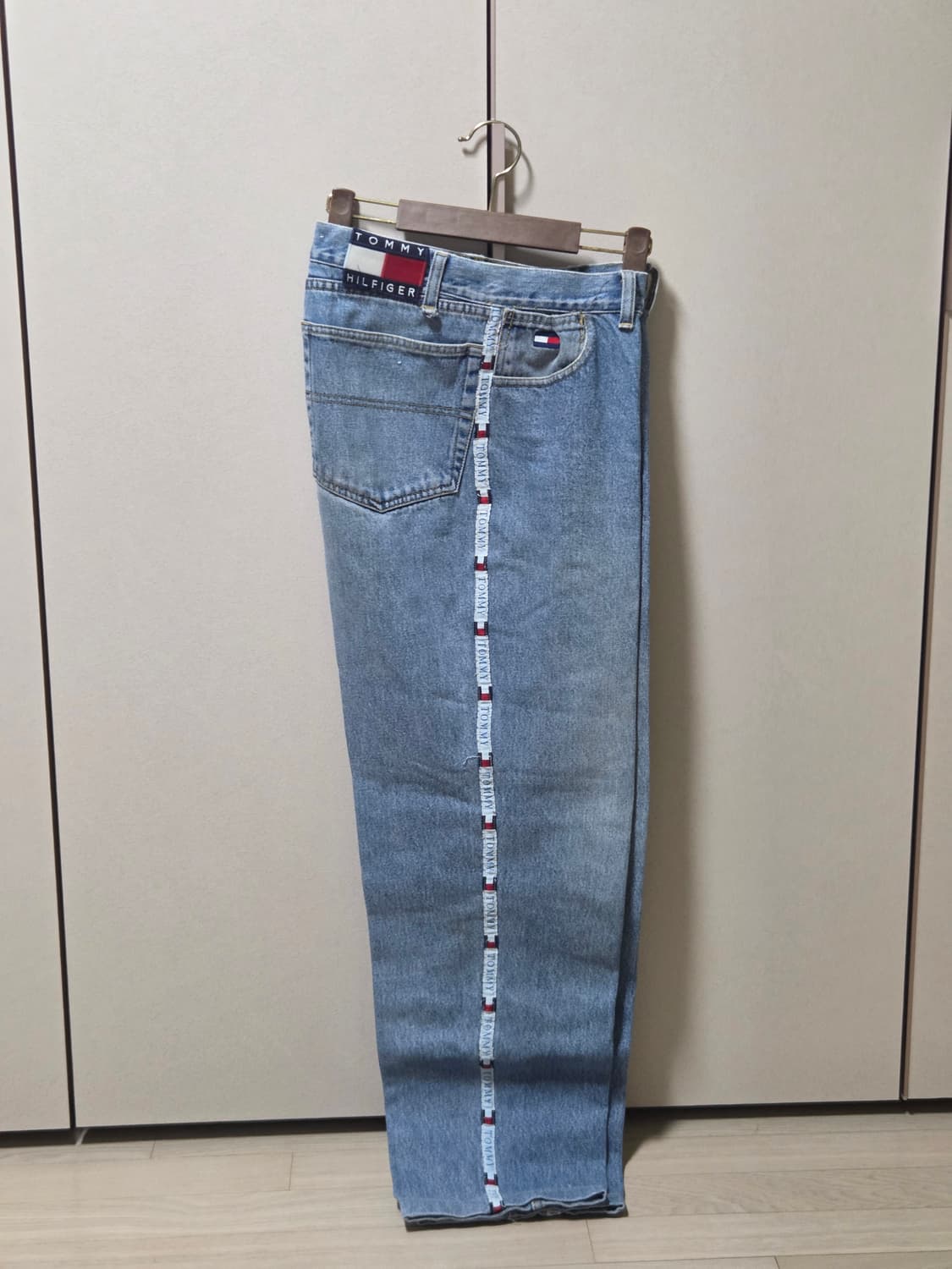 타미힐피거 사이드라인 청바지 상품이미지1