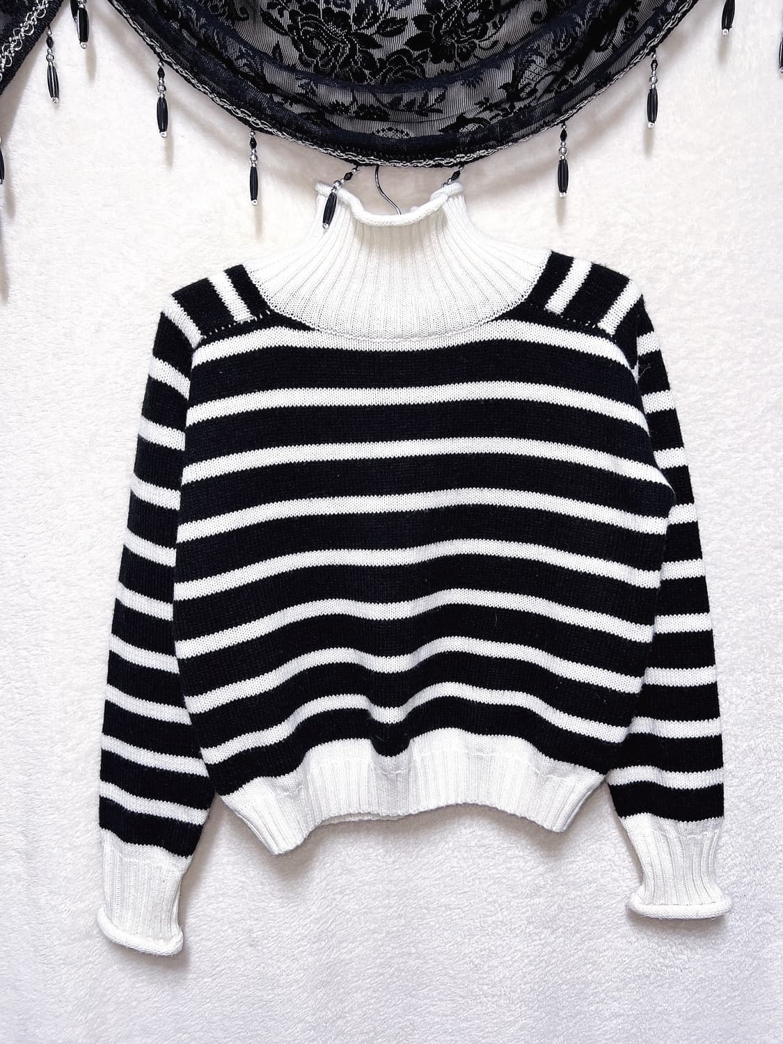 블랙화이트 스트라이프 터틀넥 목폴라 크롭니트 로맨틱갸루 로걀탑 하구미 상품이미지6