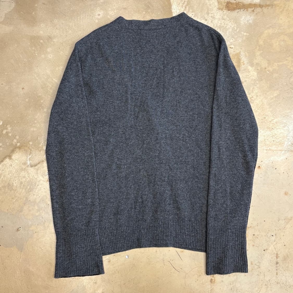 XS 비비안웨스트우드 챠콜 울 브이넥 가디건 상품이미지3