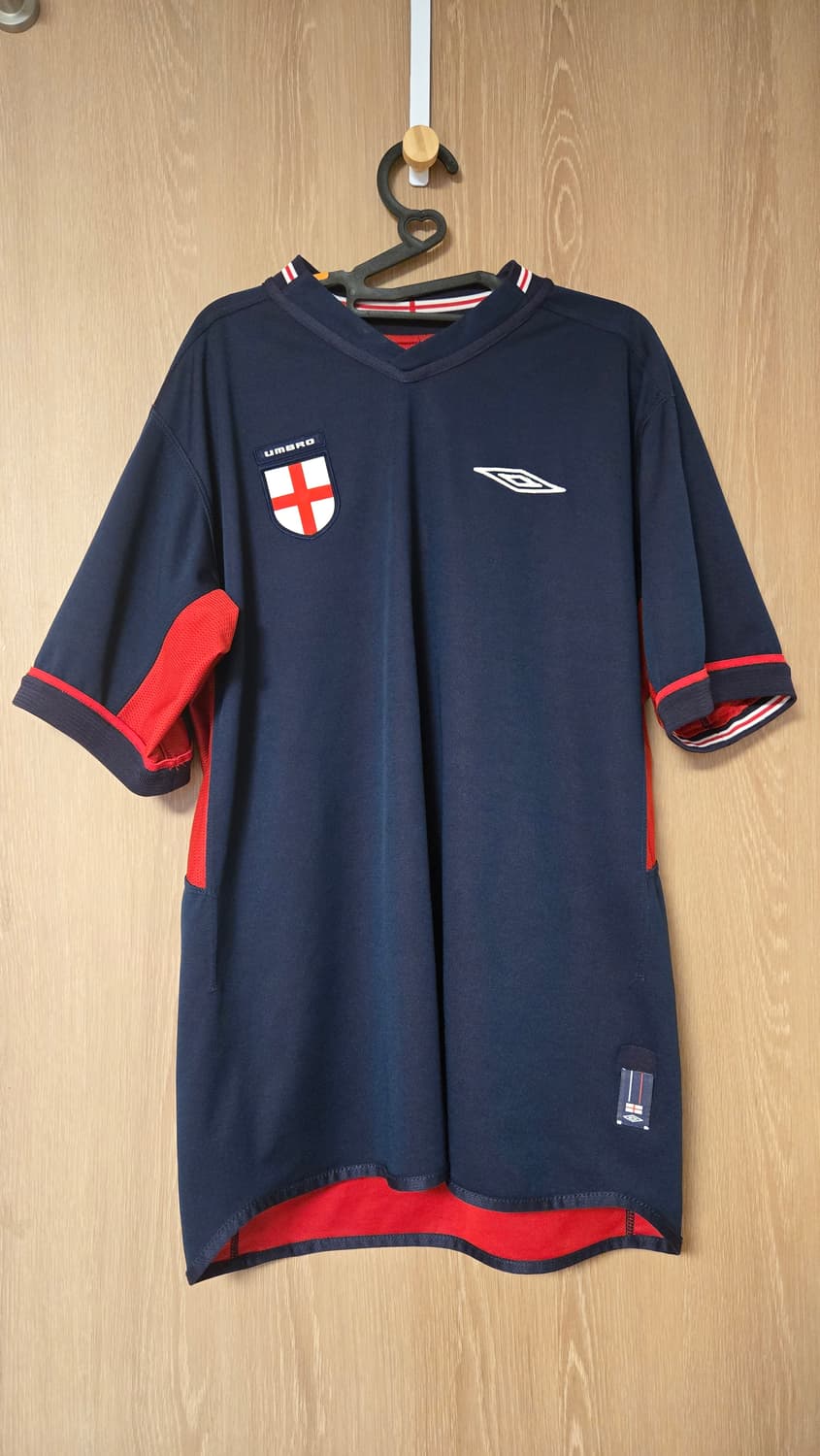 02-04 잉글랜드 어웨이 베컴 축구유니폼 상품이미지4