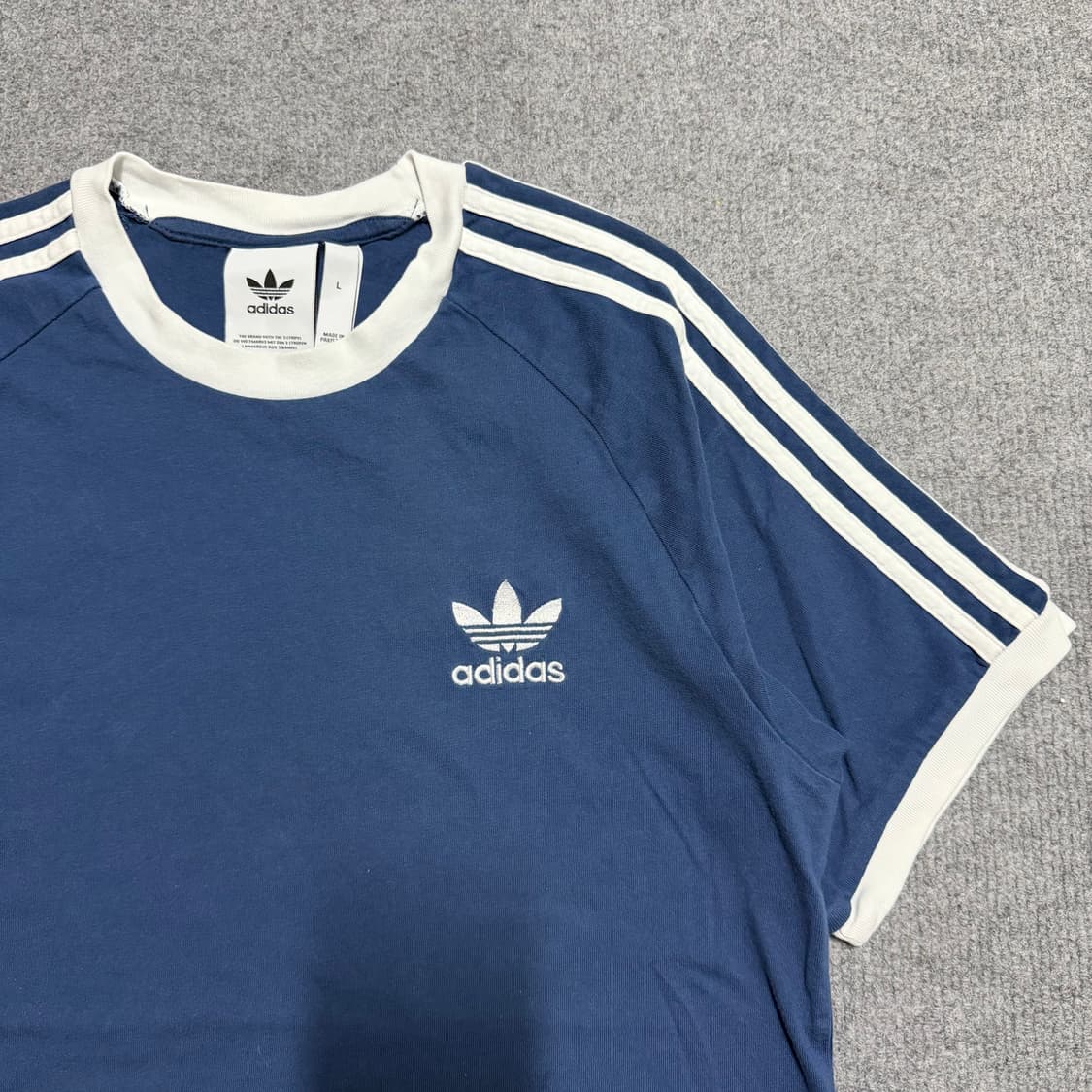 아디다스 블루 반팔 티셔츠 L 상품이미지1
