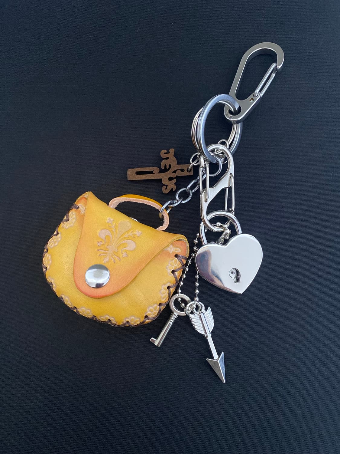 빈티지 레더 미니 파우치 키링 상품이미지1