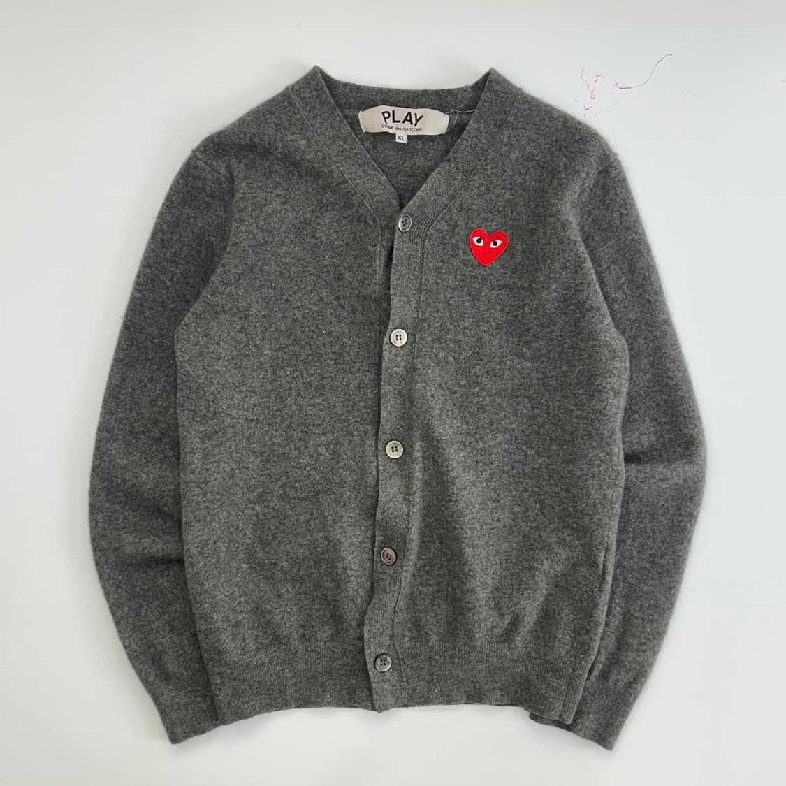 Comme des garcons 꼼데가르송 레드와펜 그레이 가디건 상품이미지3